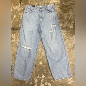 NWT Levi's Premium Womens Baggy Dad Jeans - SZ 31